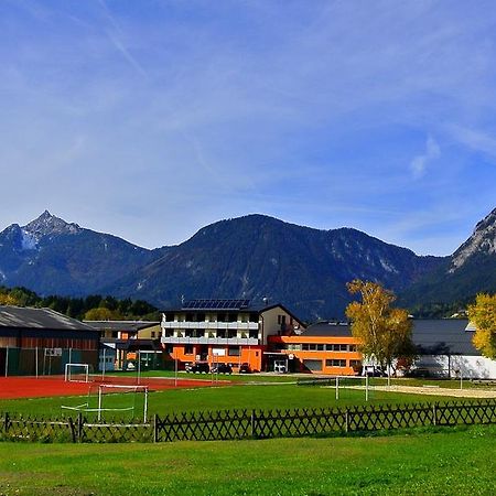 Sportsarea Grimming Bed & Breakfast Niederoblarn Exterior photo