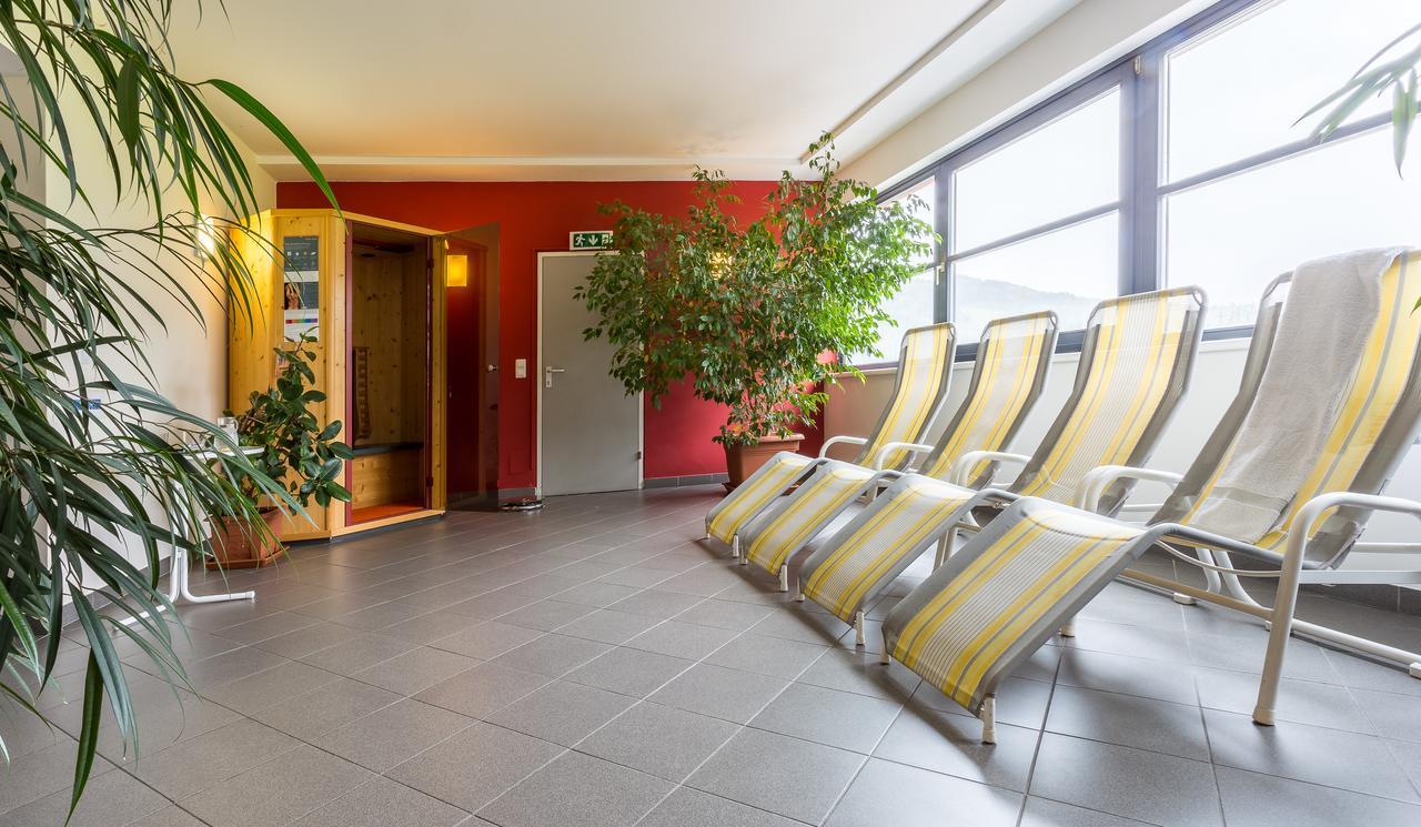 Sportsarea Grimming Bed & Breakfast Niederoblarn Exterior photo